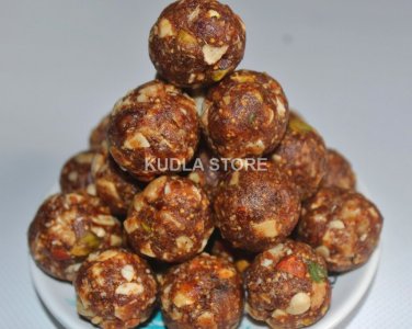 Dry Fruits Ladoo